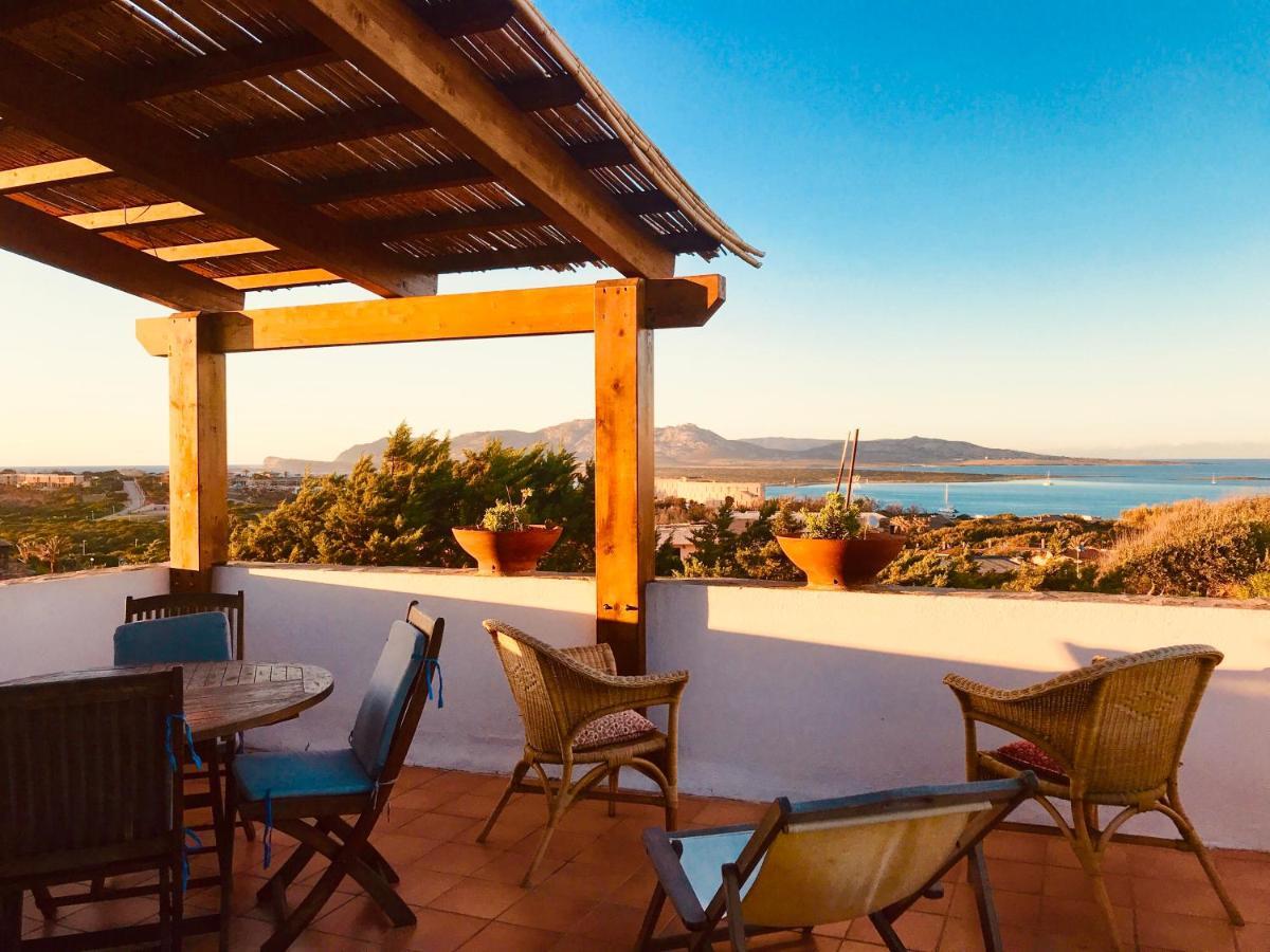 Appartamento Vista Mare - Amazing Sea View Apartment Стинтино Экстерьер фото